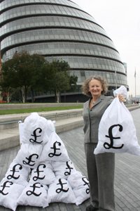 Jenny Jones of the Green Party campaigning for a maximum pay ratio in the Greater London Authority. Click on the image to learn more.